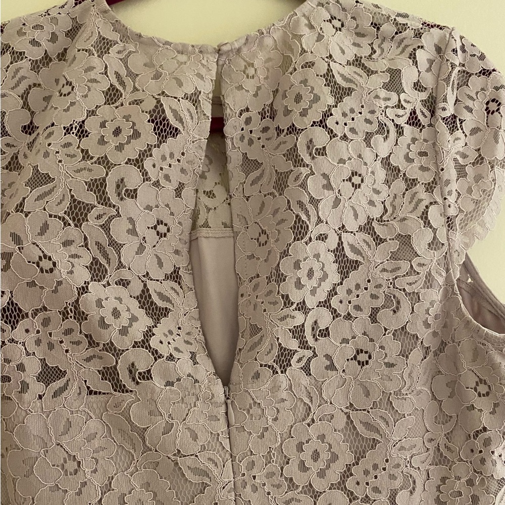 H&M NEW Women’s Purple Lilac Sleeveless Lace Pleated Dress. Size Large. - Picture 3 of 6